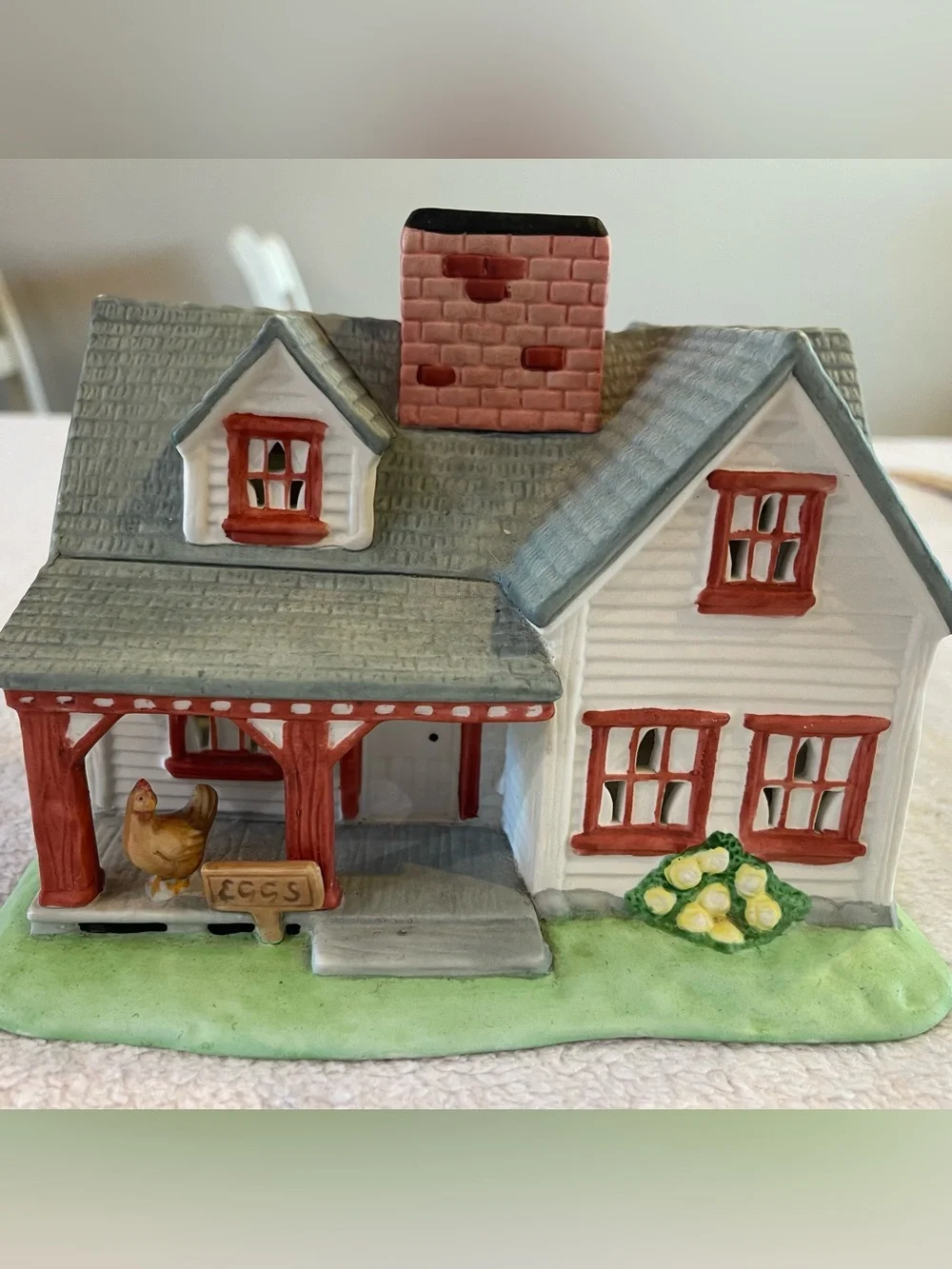 PartyLite adorable farmhouse